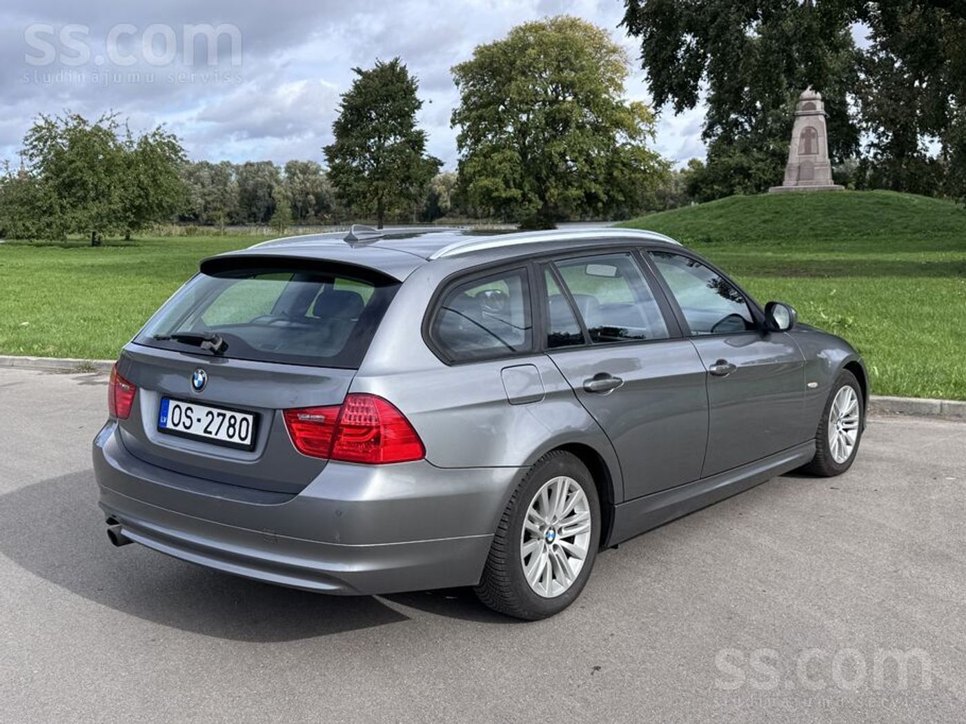 BMW 320 2011