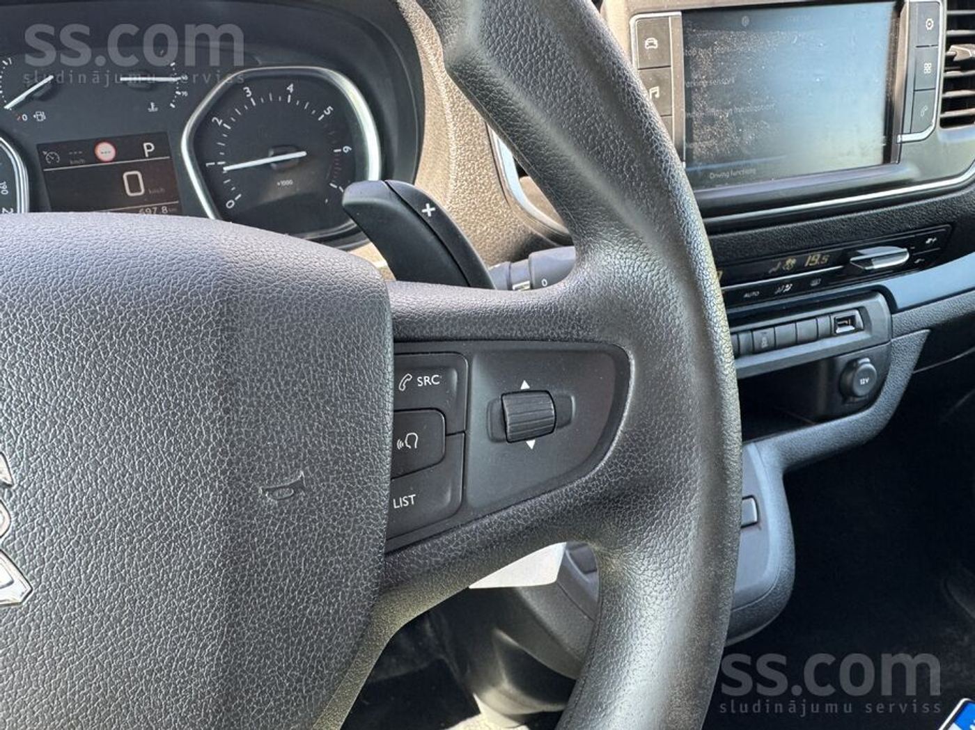 Peugeot Traveller 2017