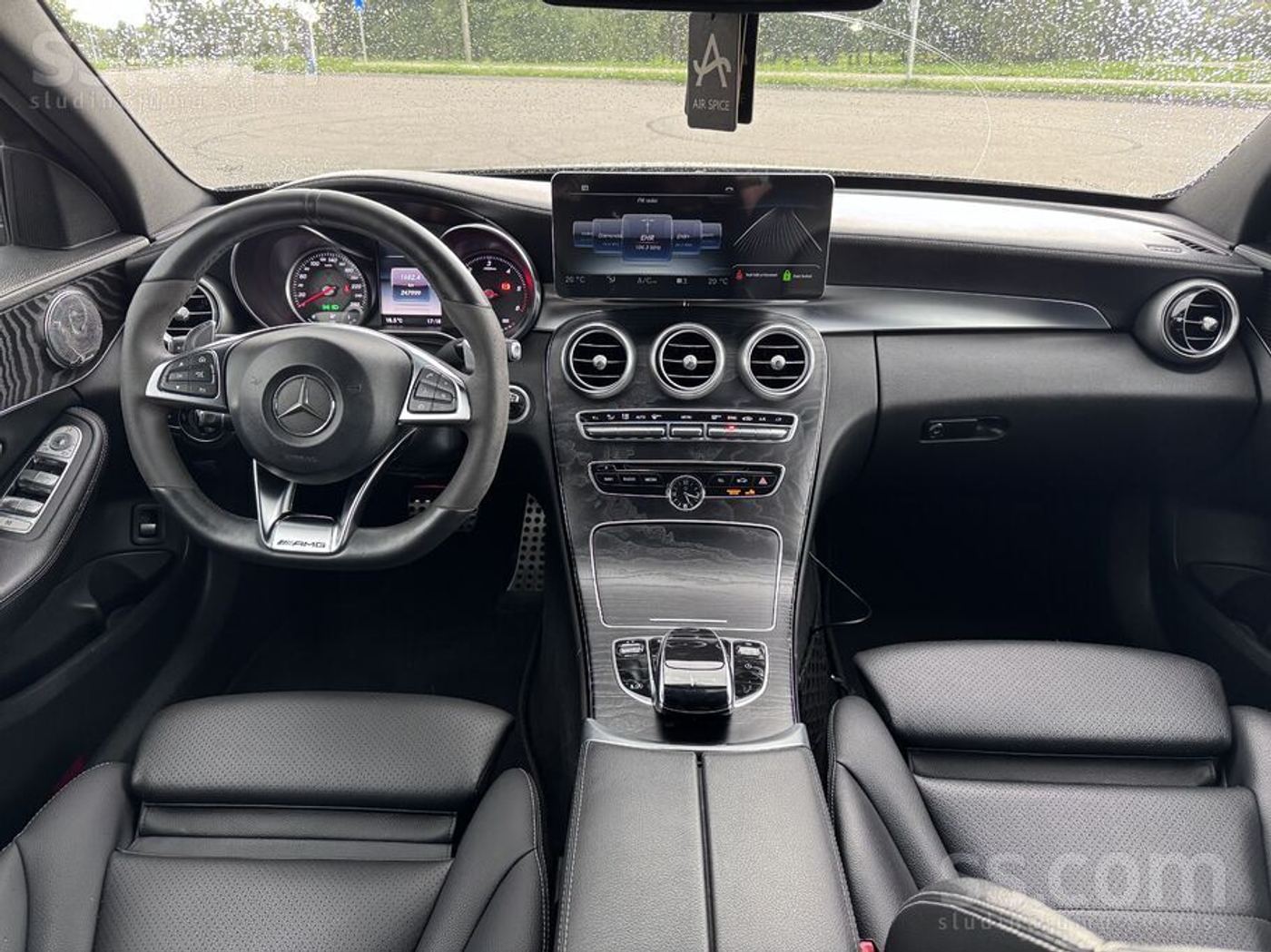 Mercedes-Benz C200 2015