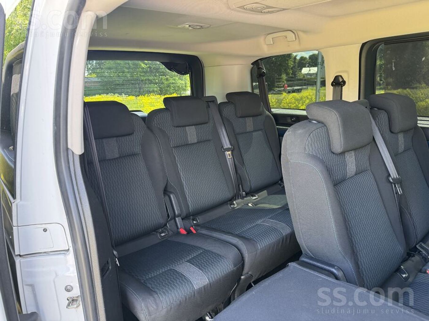 Peugeot Traveller 2017