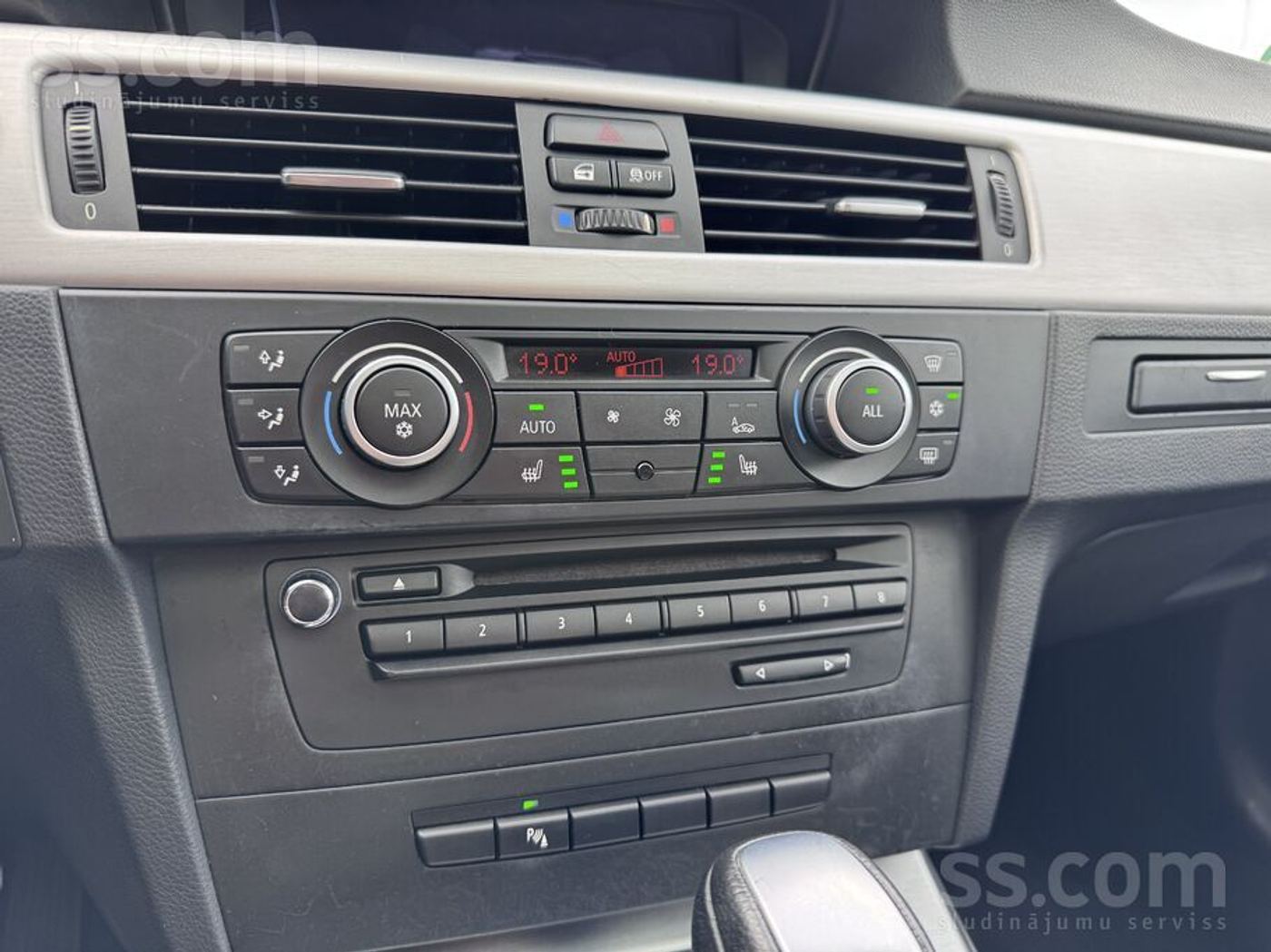 BMW 320 2011