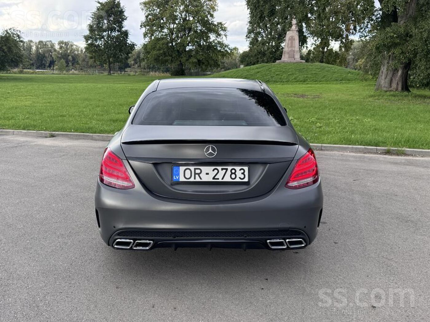 Mercedes-Benz C200 2015