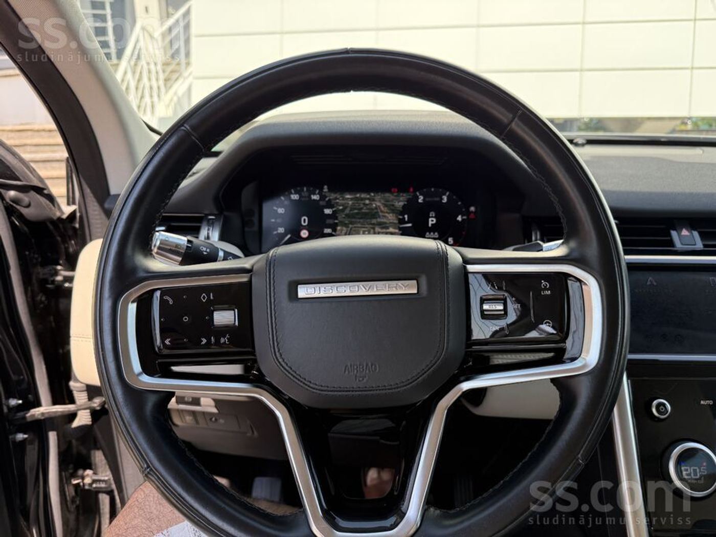 Land Rover Discovery Sport 2021