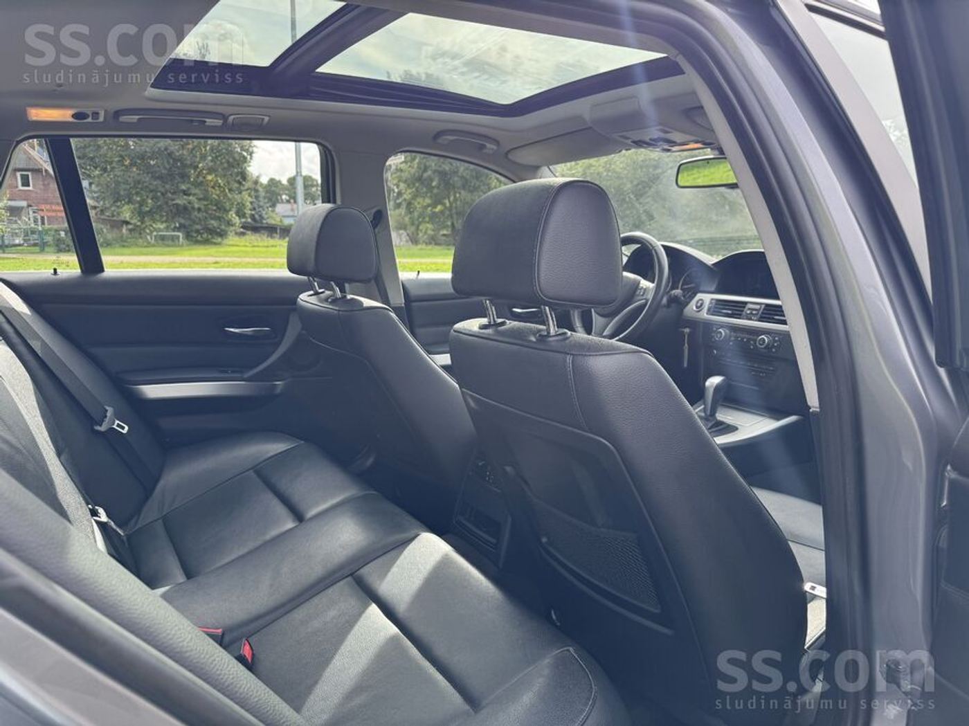 BMW 320 2011