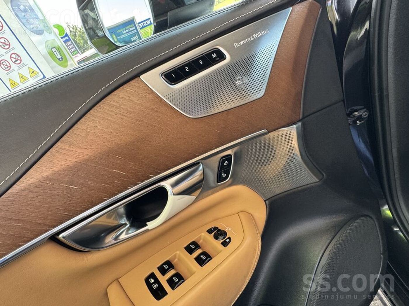 Volvo XC90 2015