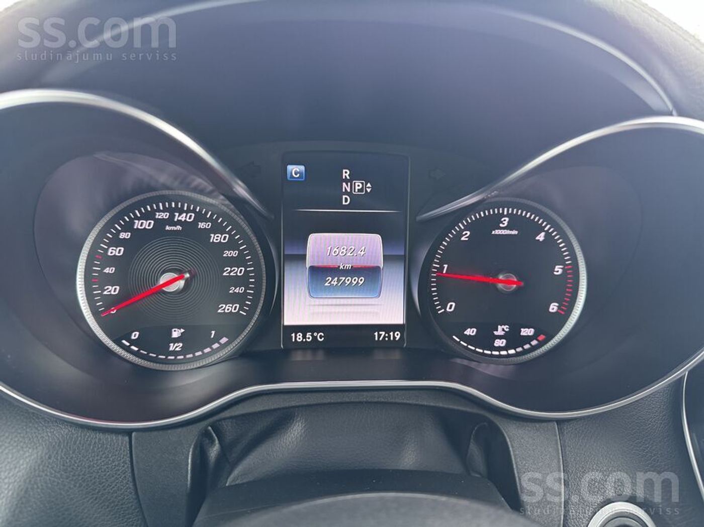 Mercedes-Benz C200 2015