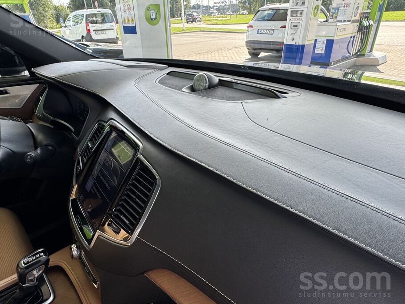 Volvo XC90 2015