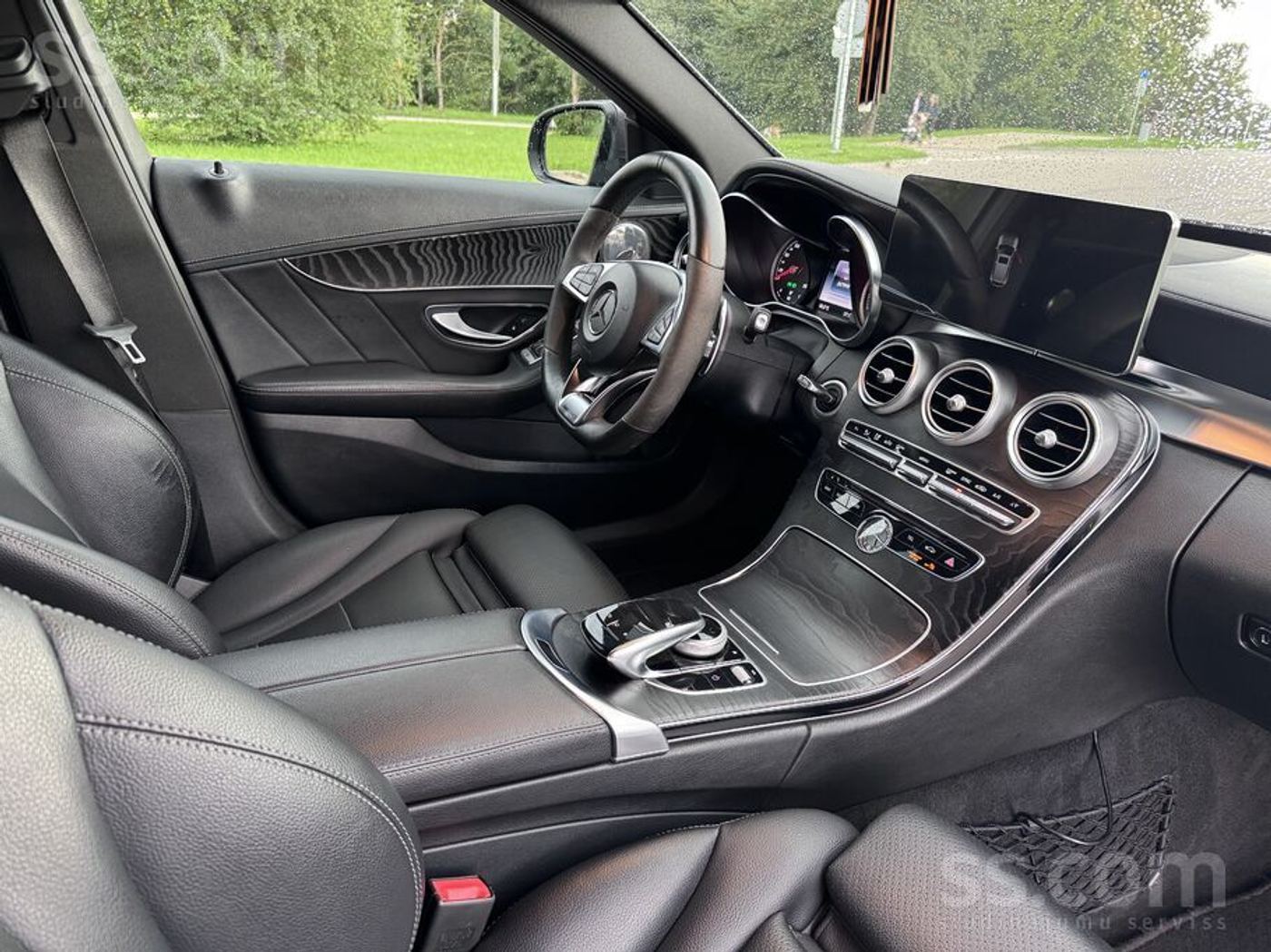 Mercedes-Benz C200 2015