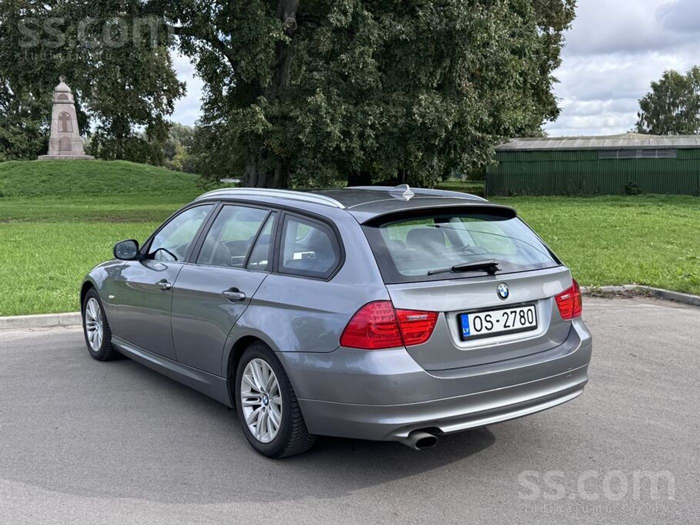 BMW 320 2011