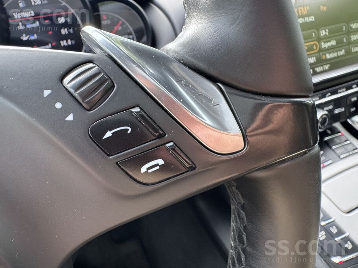 Porsche Cayenne 2012