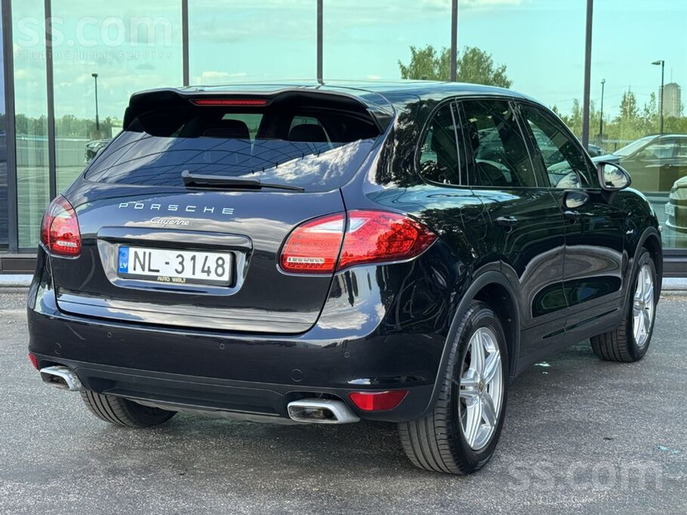 Porsche Cayenne 2011