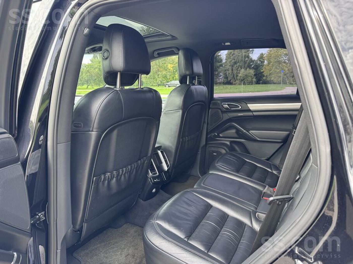 Porsche Cayenne 2012