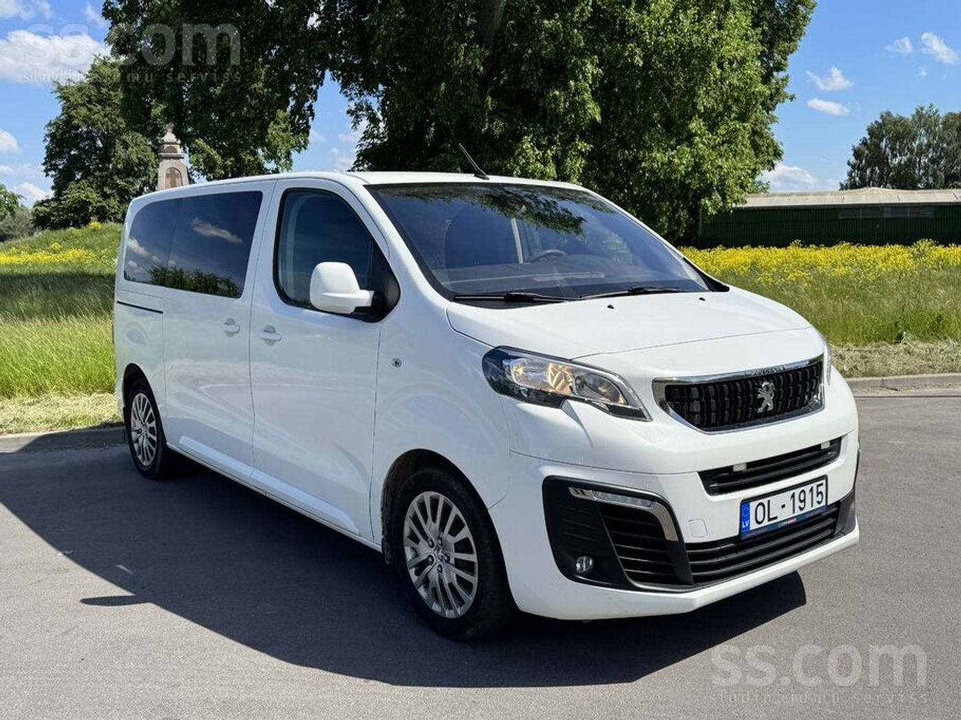Peugeot Traveller 2017