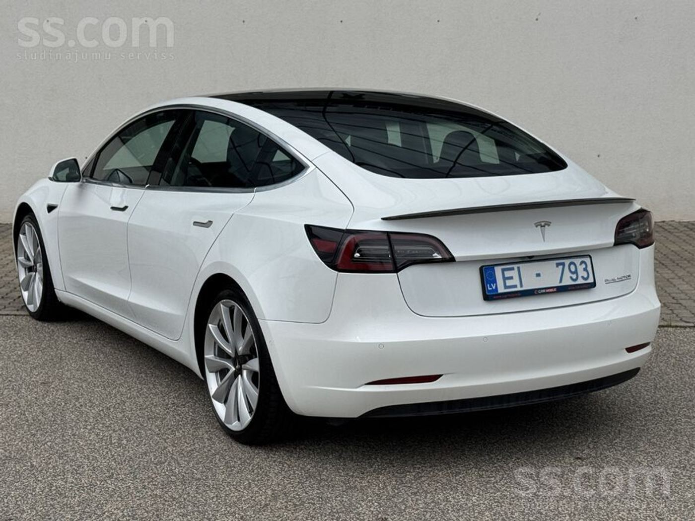 Tesla Model 3 2019