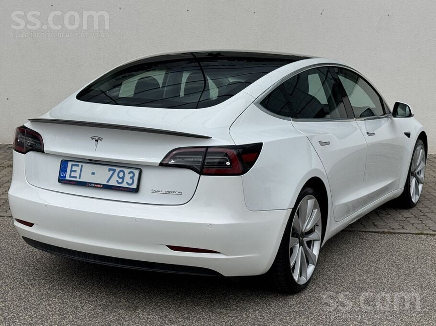 Tesla Model 3 2019