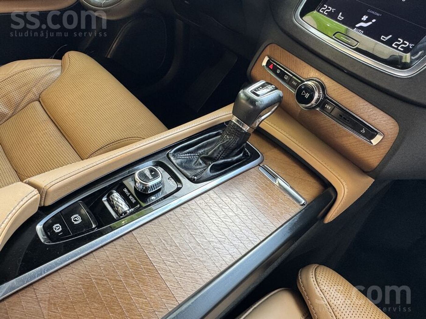 Volvo XC90 2015