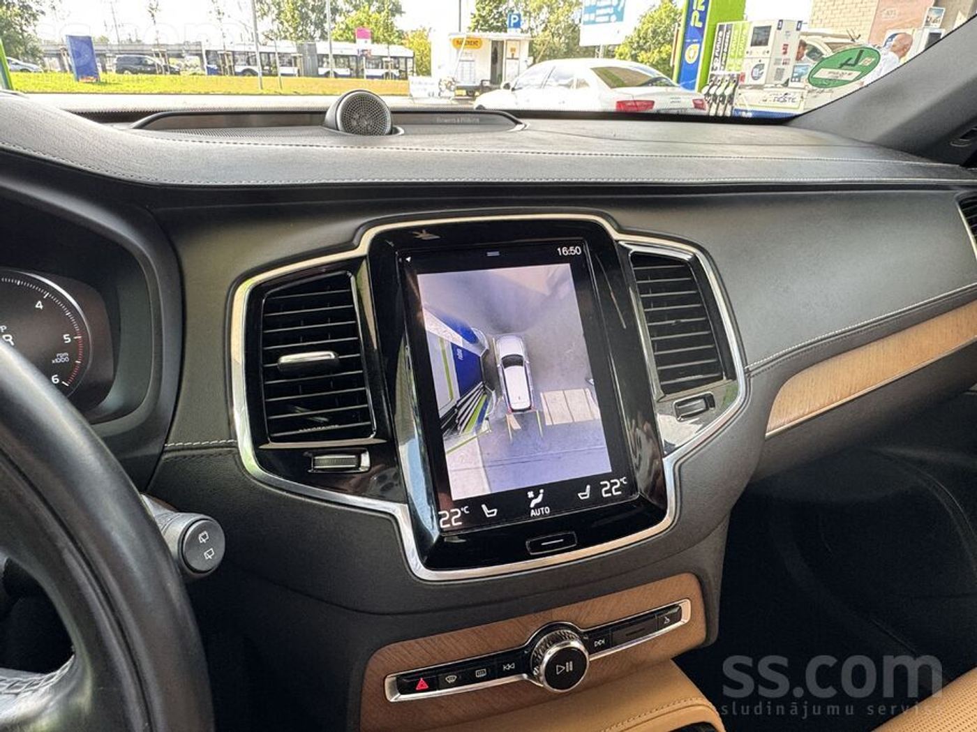 Volvo XC90 2015