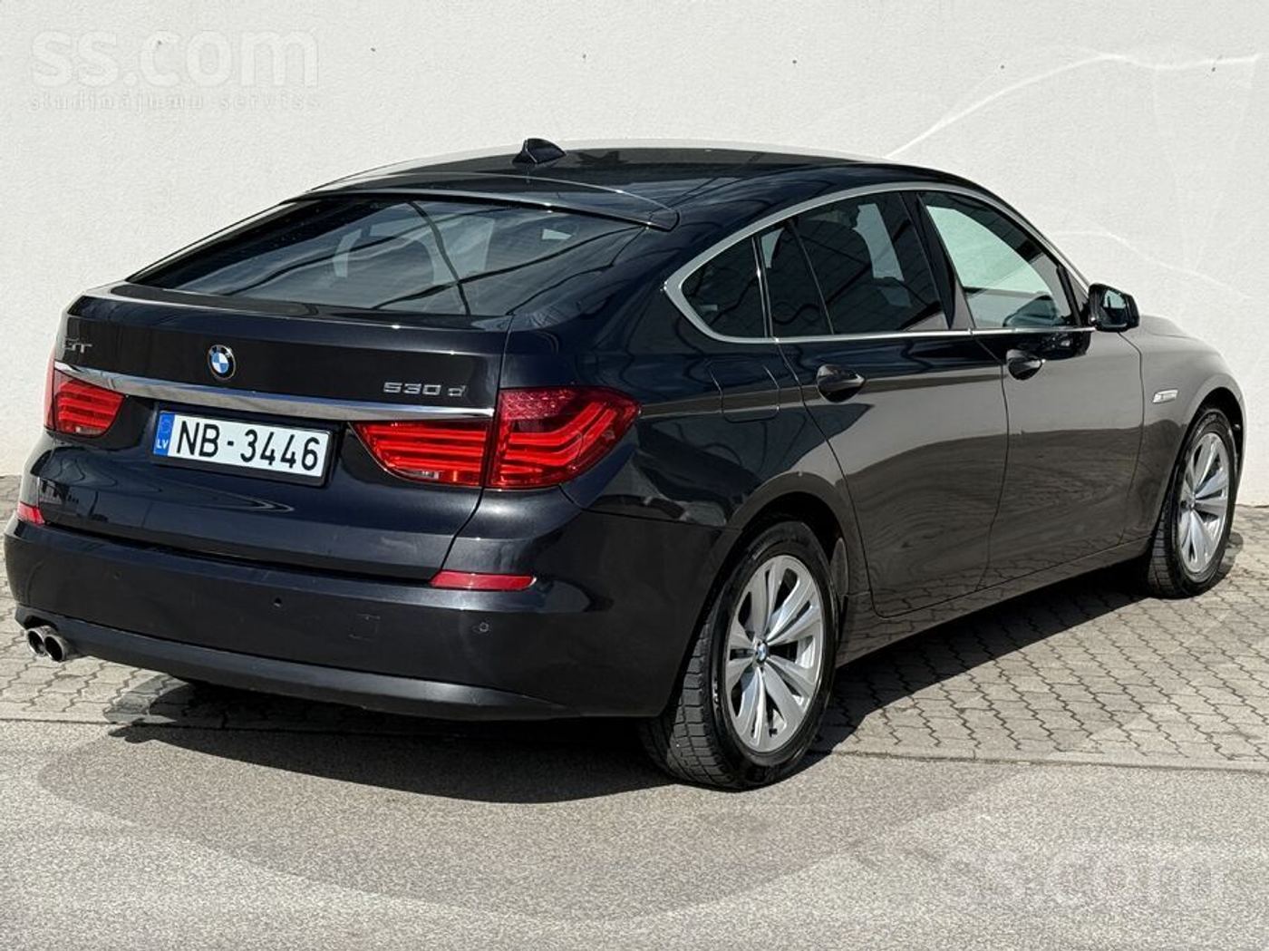 BMW 530 2010
