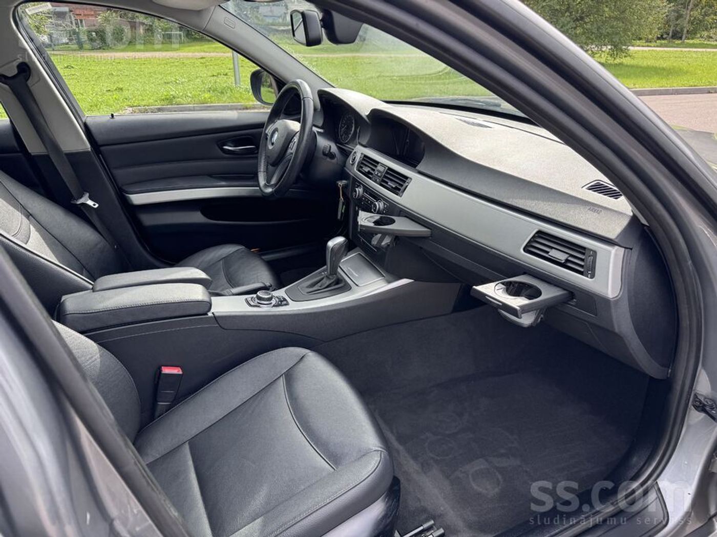 BMW 320 2011