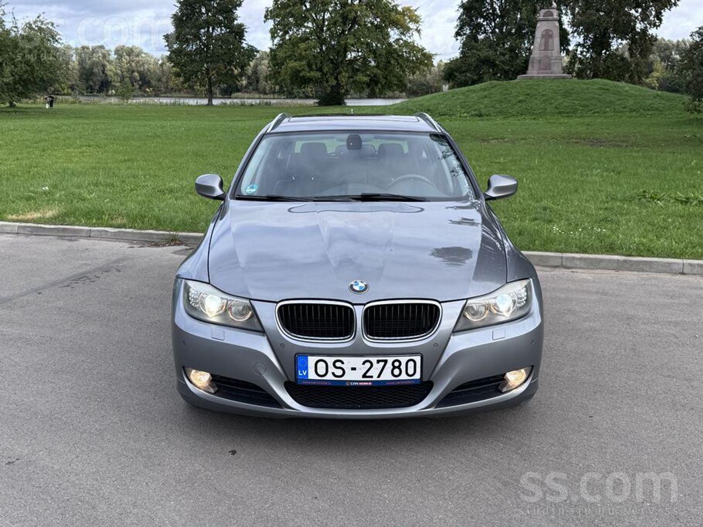 BMW 320 2011