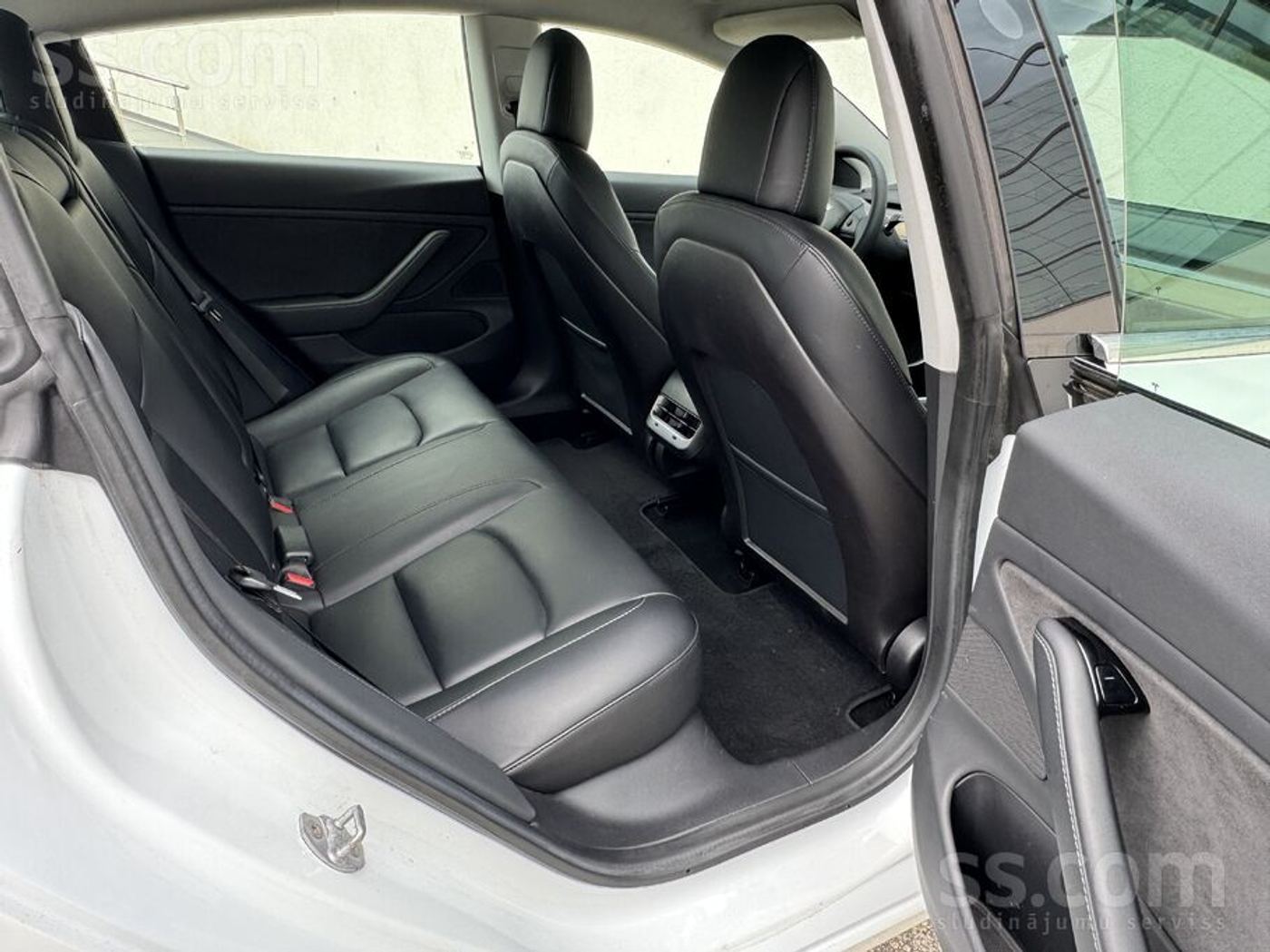 Tesla Model 3 2019