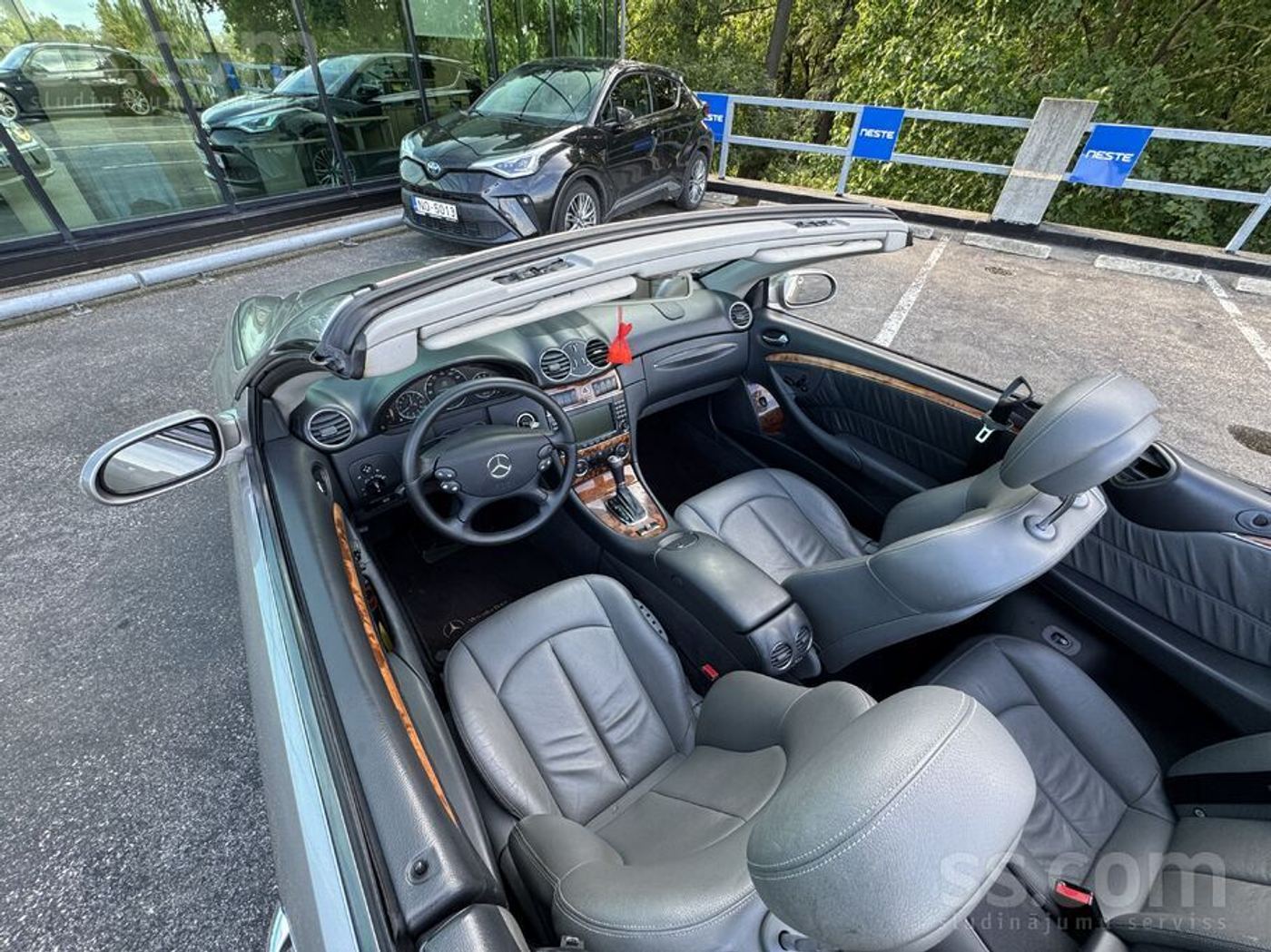 Mercedes-Benz CLK500 2005