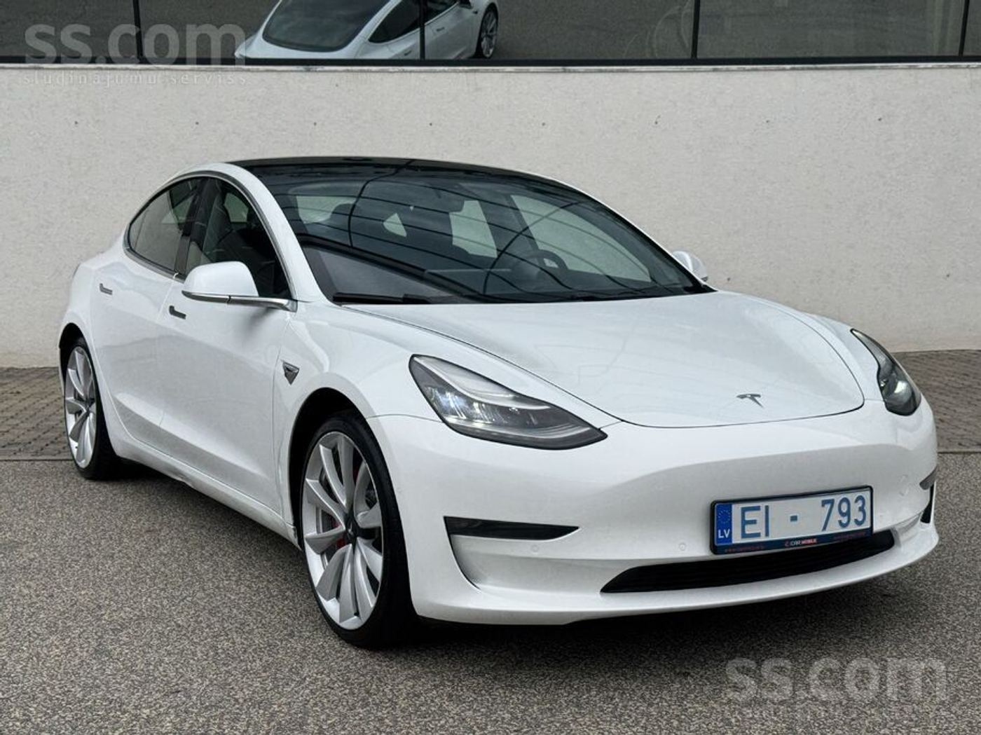 Tesla Model 3 2019