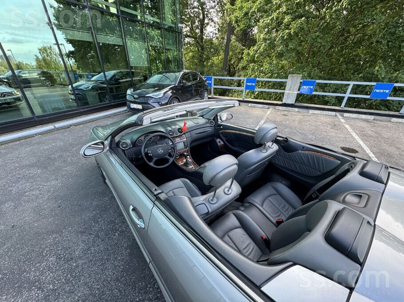 Mercedes-Benz CLK500 2005