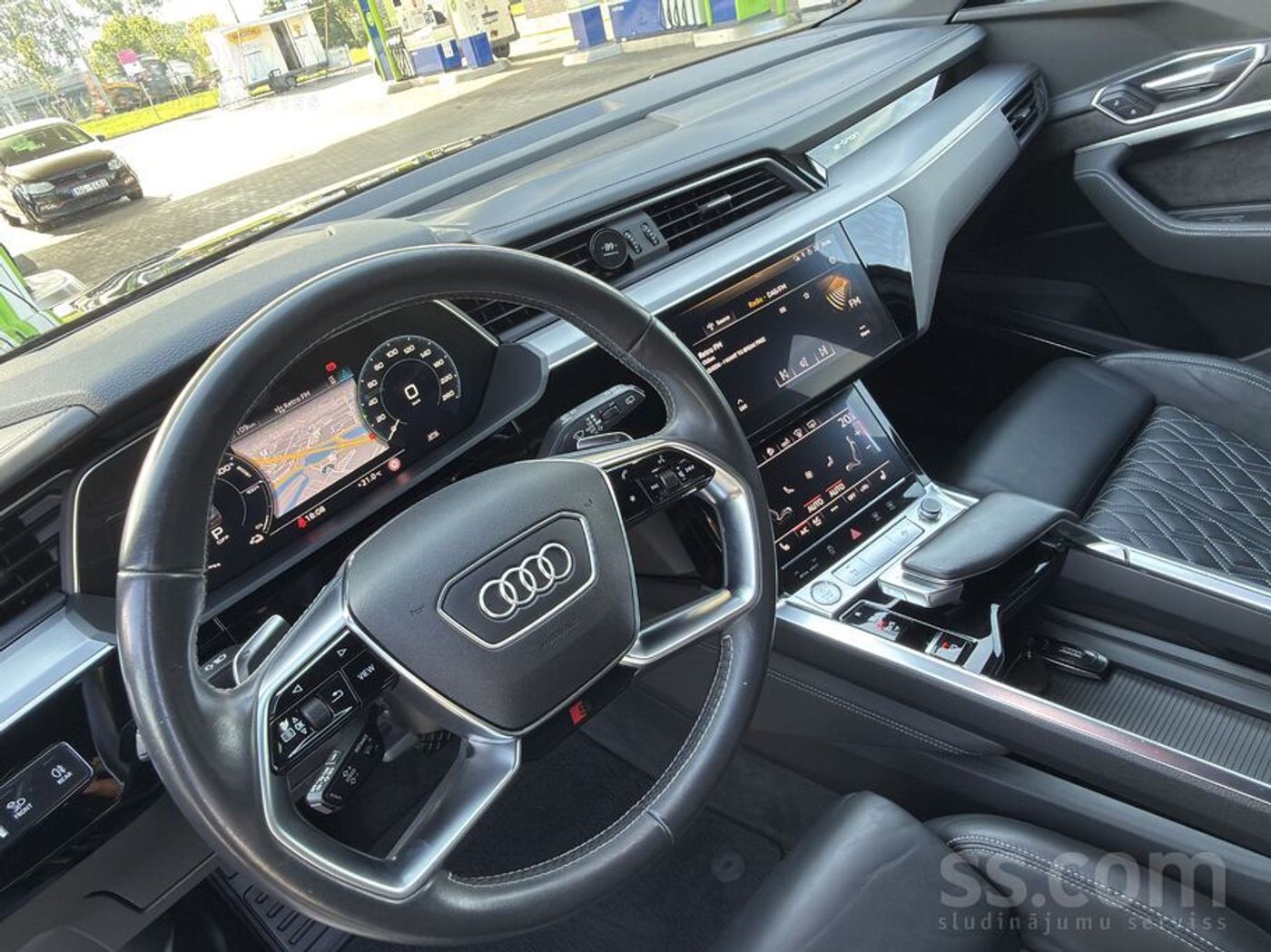 Audi e-tron 2019