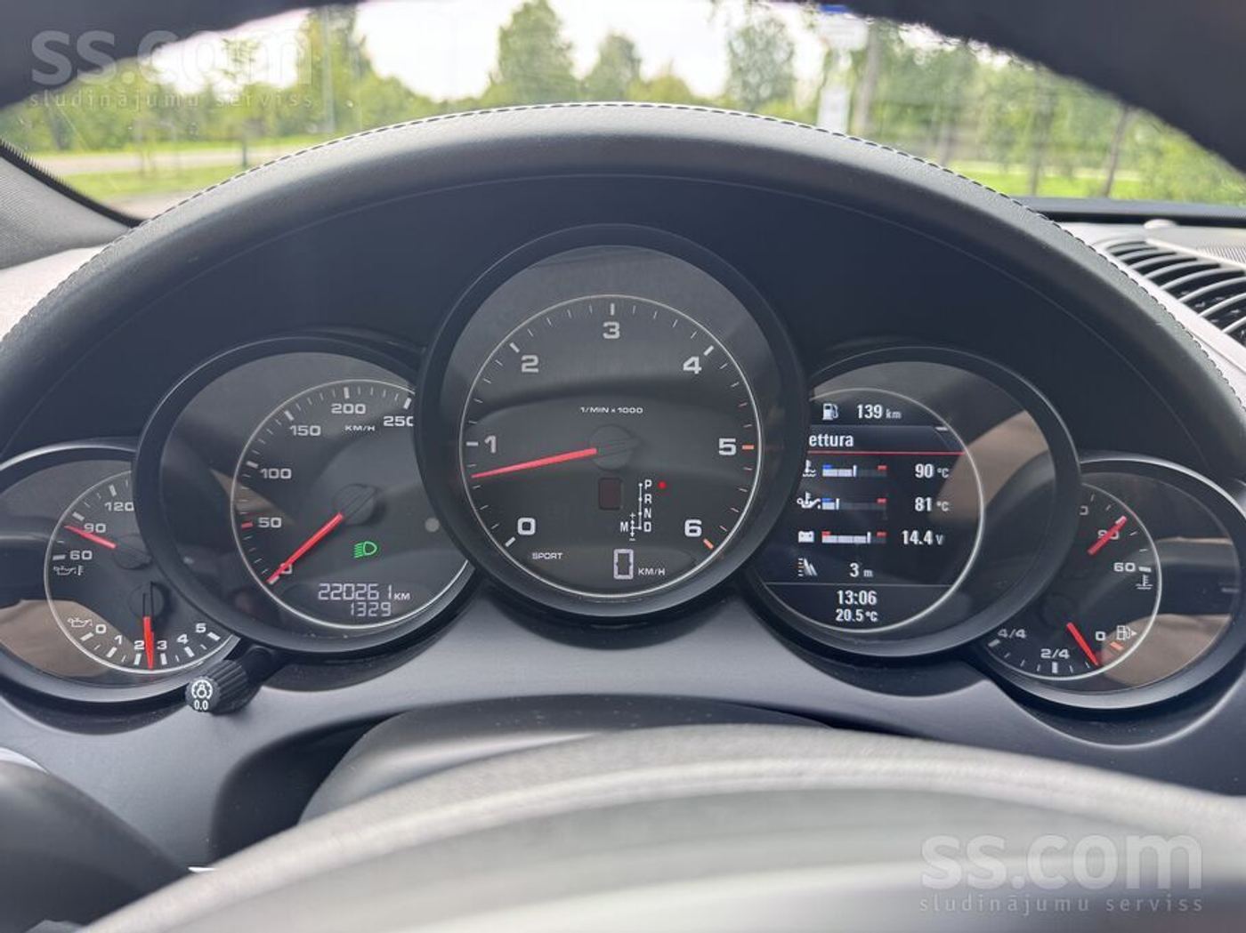 Porsche Cayenne 2012