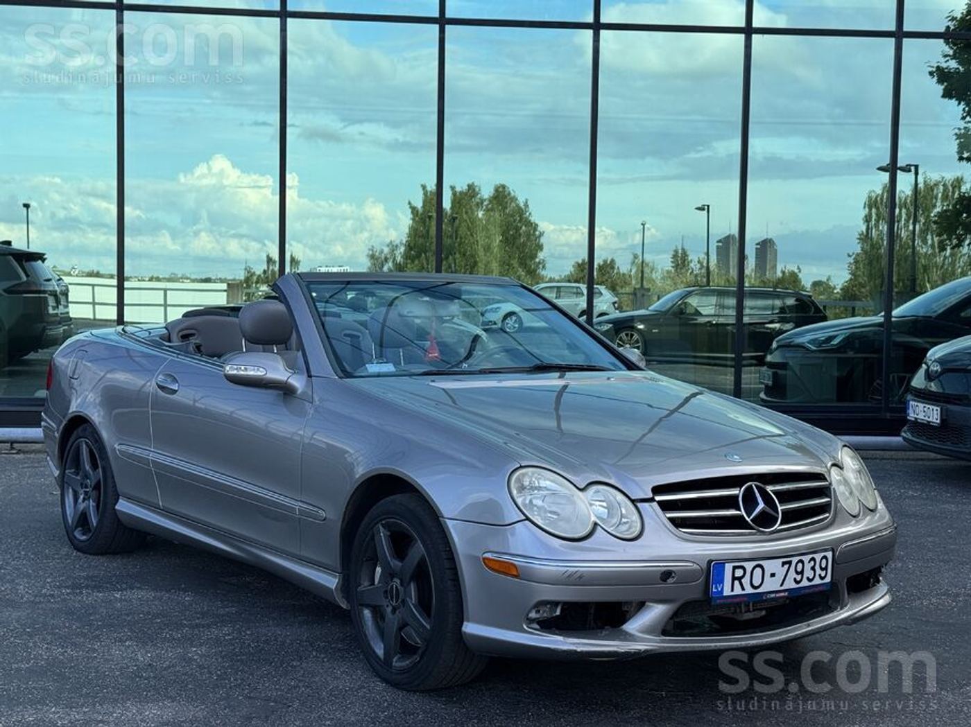 Mercedes-Benz CLK500 2005