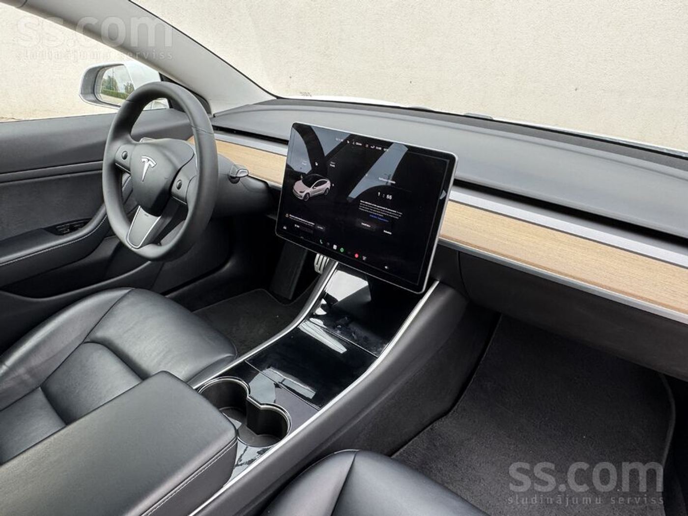 Tesla Model 3 2019