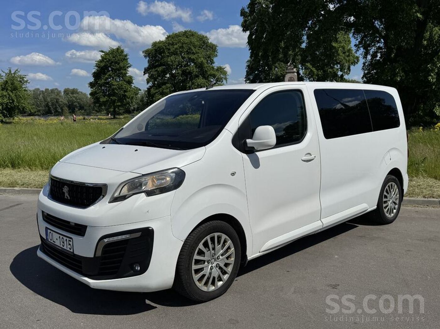 Peugeot Traveller 2017