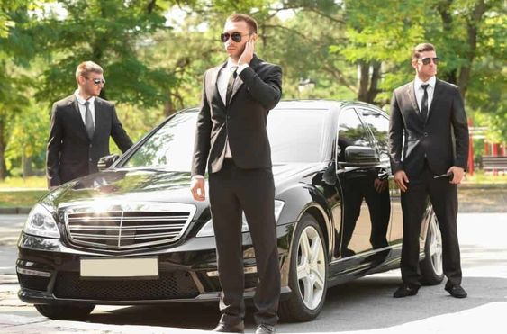 Emergency Response: How Private Security Bodyguards Handle Crisis Situations