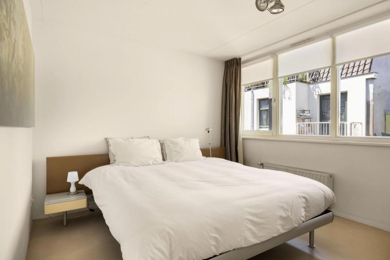 Czaar Peterstraat 103 E