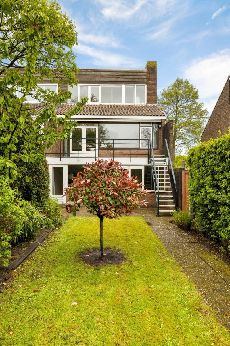 Zeeburgstraat 25