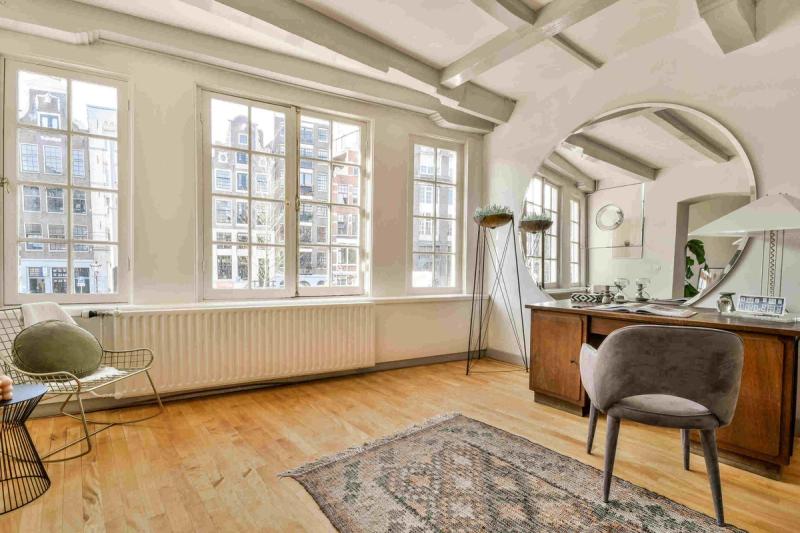 Nieuwezijds Voorburgwal 45