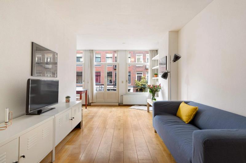 Van der Hoopstraat 104 1