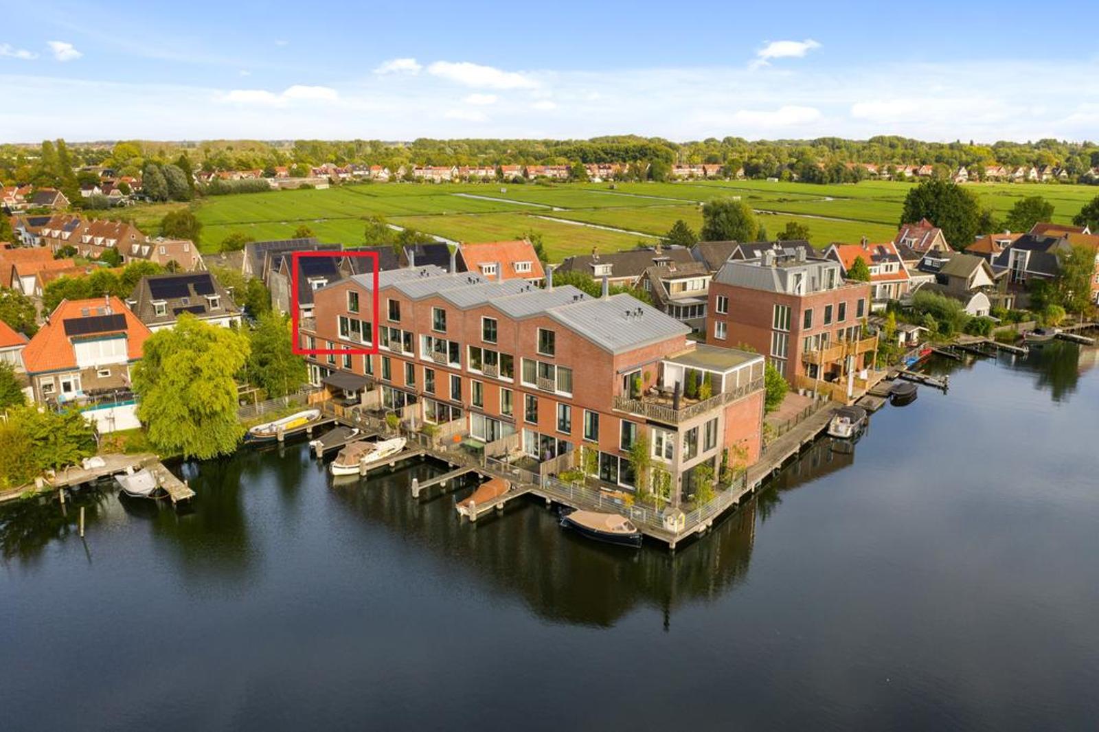 Landsmeerderdijk 20 E