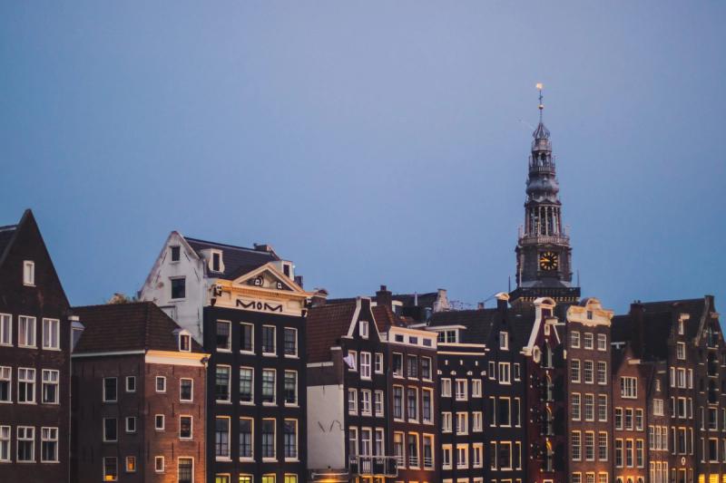 Q3 2021 Amsterdam; prijzen op weg naar € 10.000,- per m²?