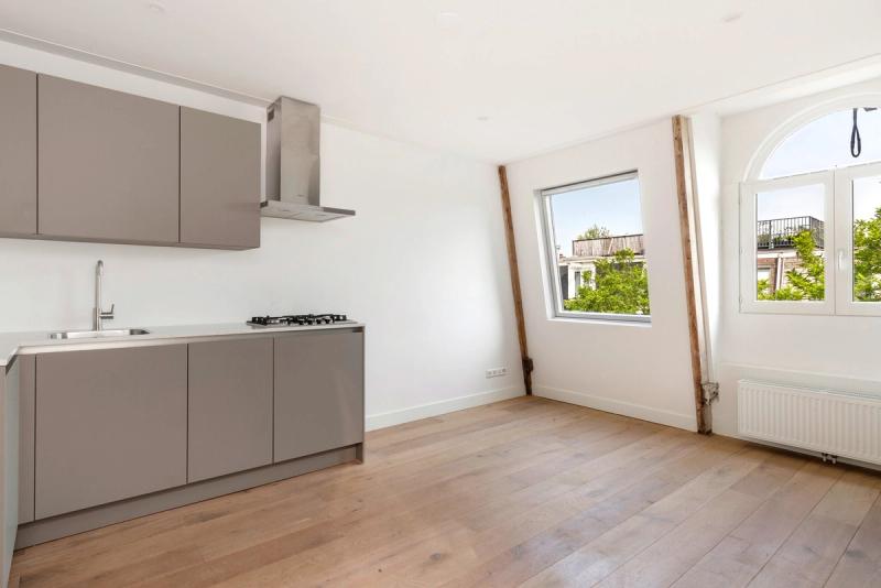 Rustenburgerstraat 403 4V*