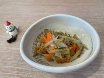 ごぼうのごま酢サラダ
