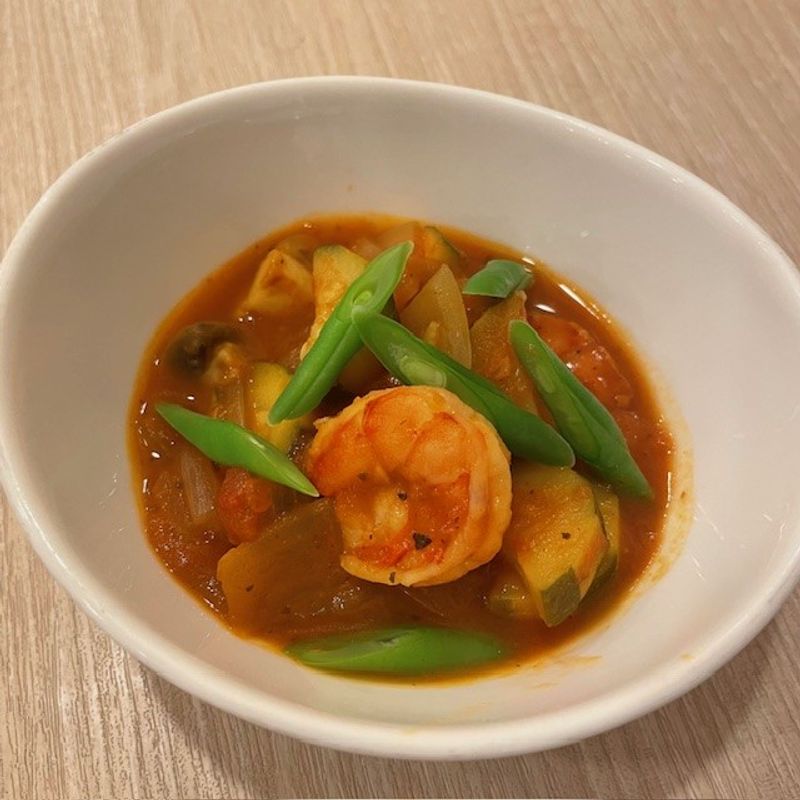 プリプリえびのトマト煮