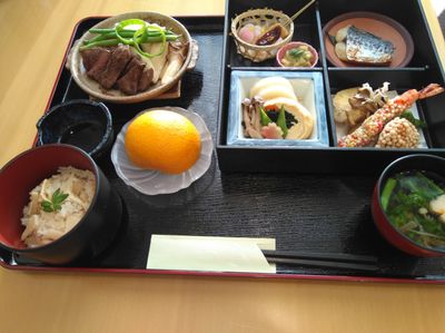 今月の松花堂弁当