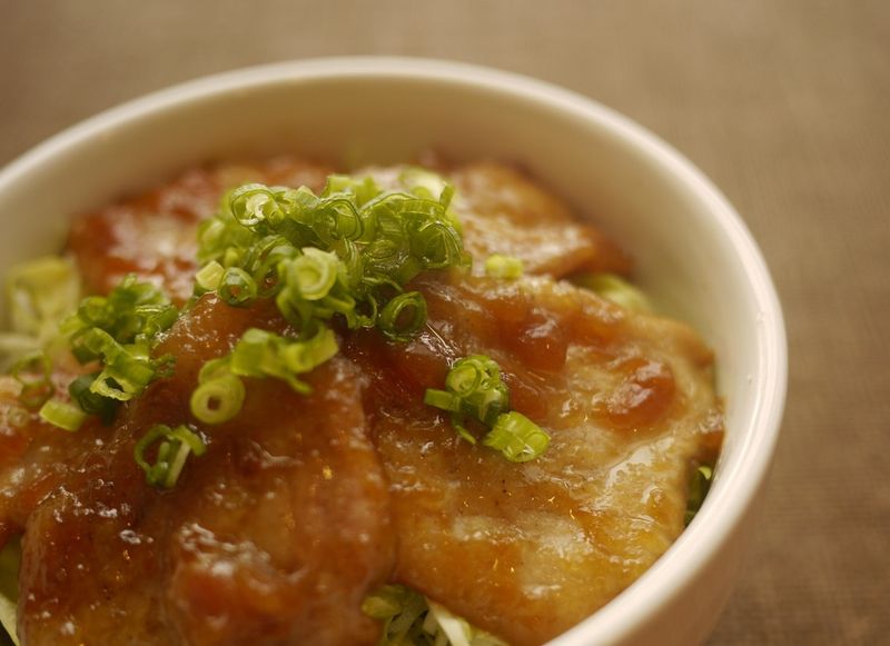 豚照り丼