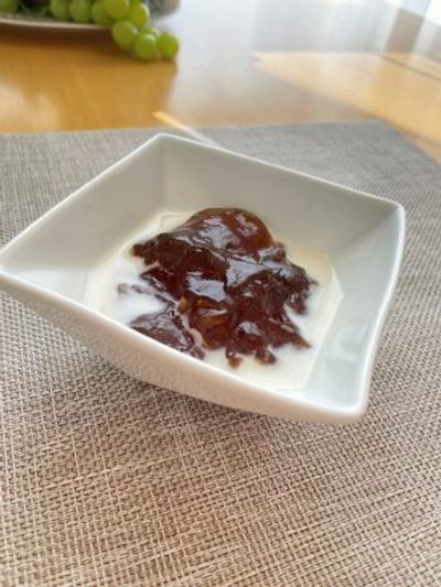 タンポポコーヒーくずもち　甘酒ソース