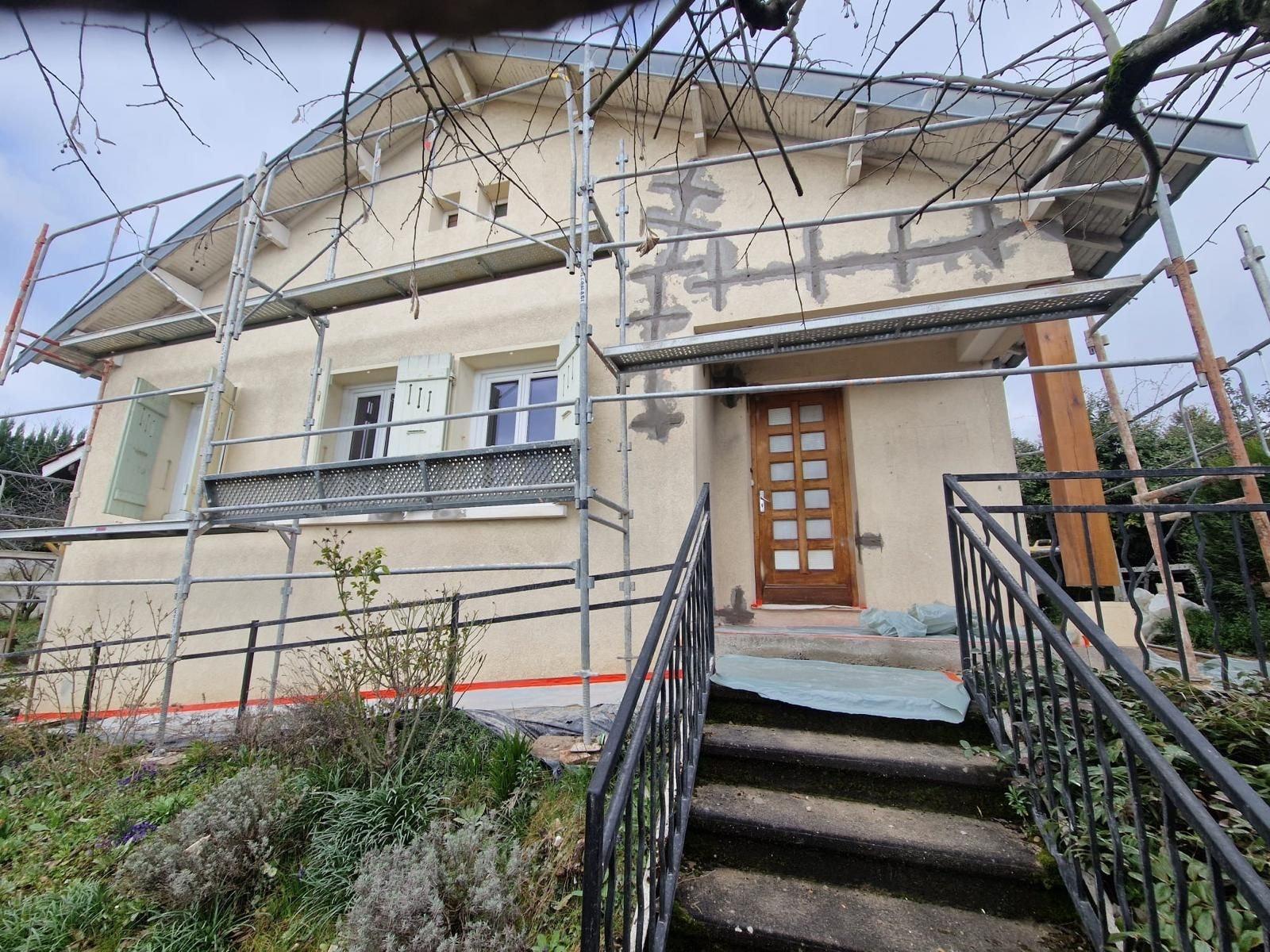 Agrafage et reprise de façade à Mâcon (71) : photo 1 sur 6