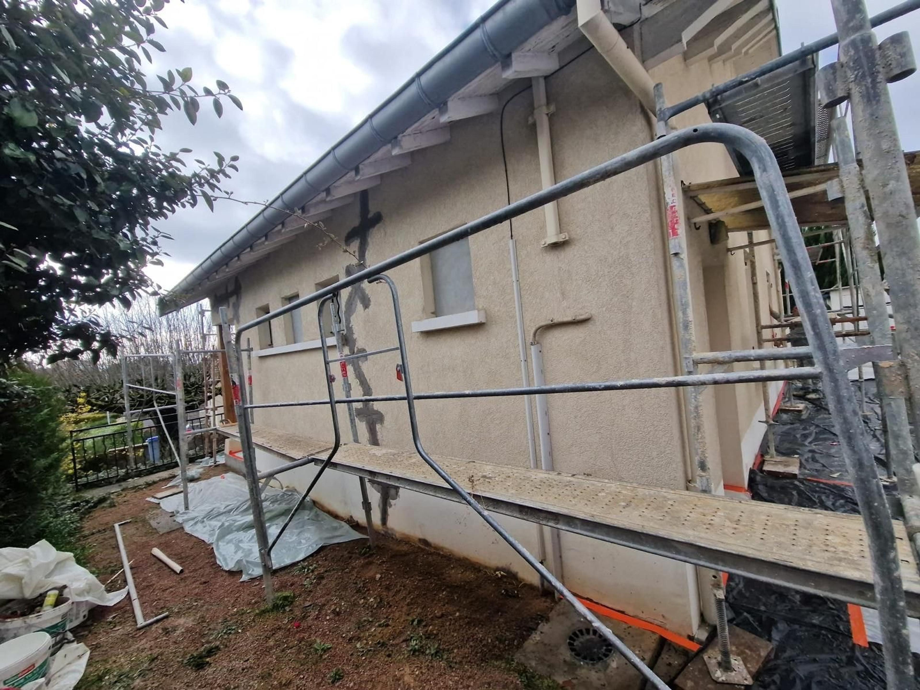 Agrafage et reprise de façade à Mâcon (71) : photo 2 sur 6