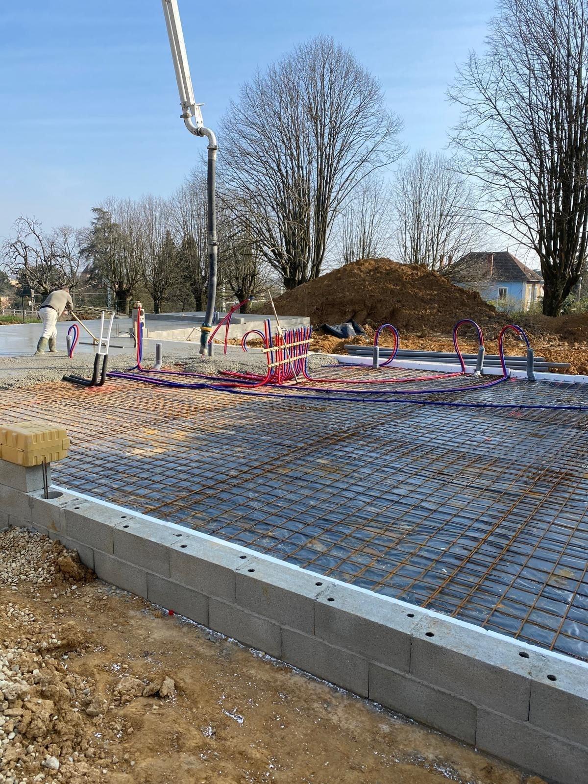 Maçonnerie d’une maison en brique thermique à Mâcon (71) : photo 3 sur 6