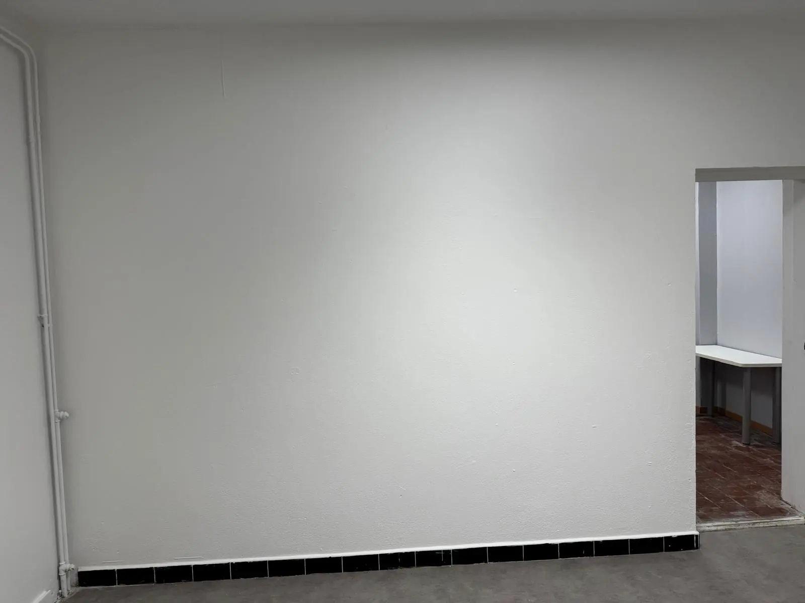 Mur repeint après travaux